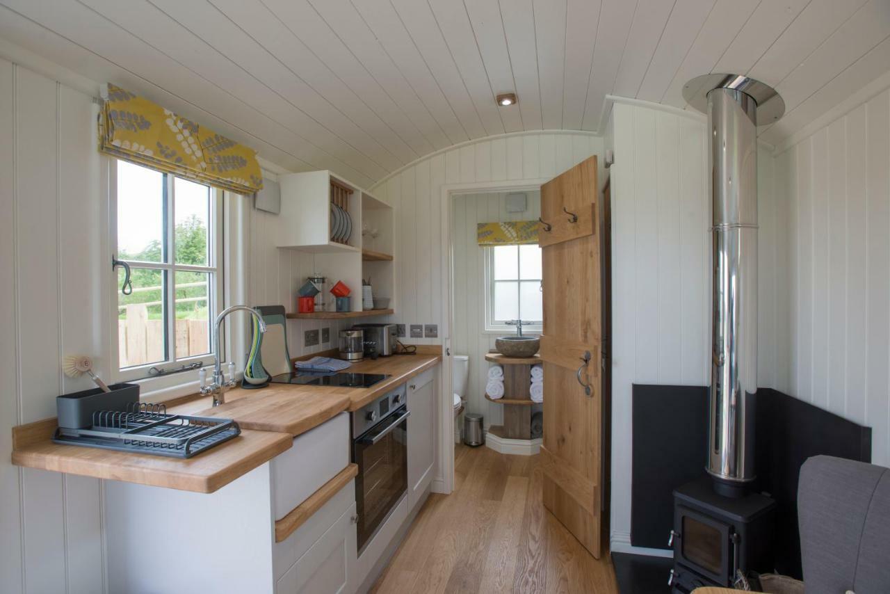 Villa West Coast Hideaways Nedd Exterior foto